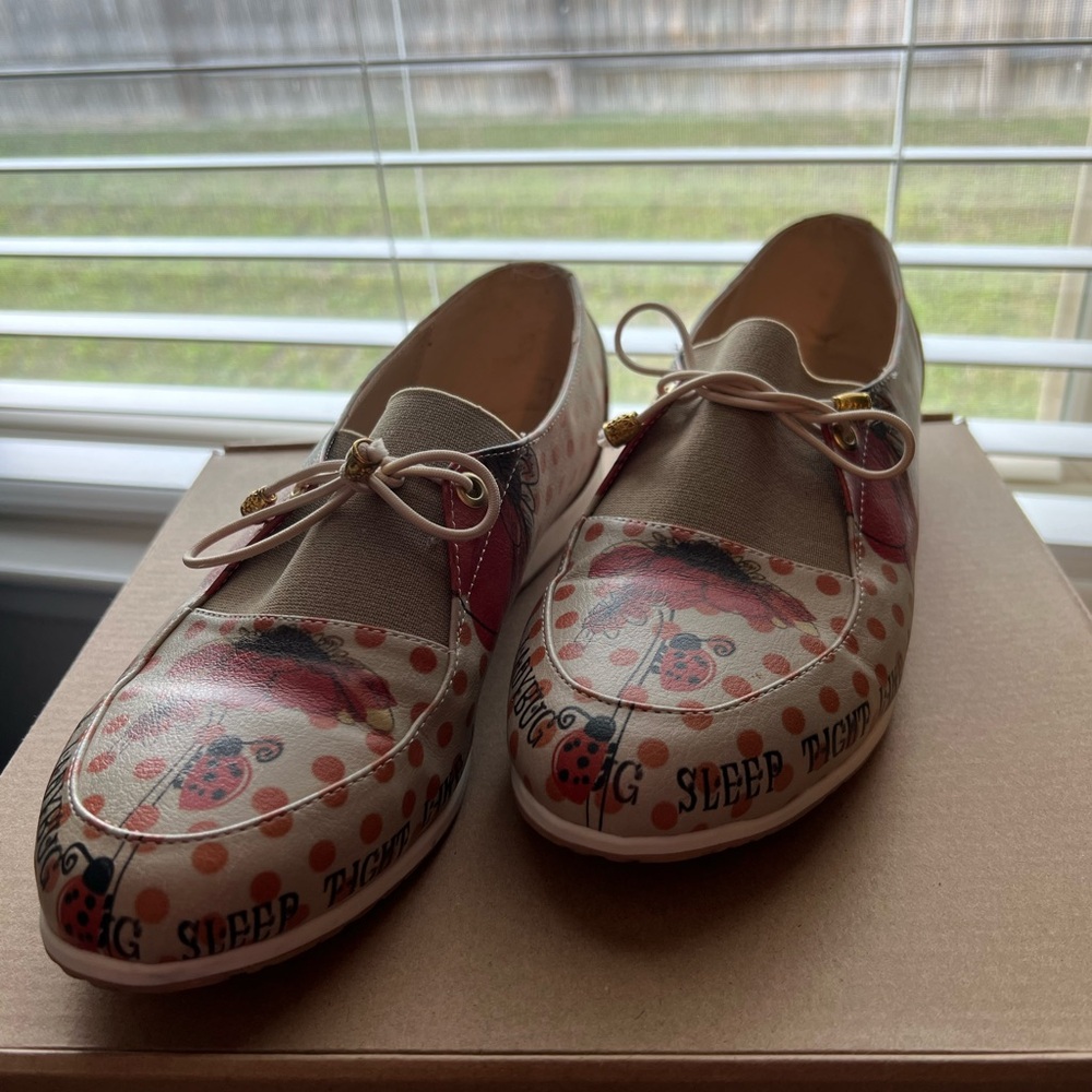 Ladybug Print Loafers with Bow